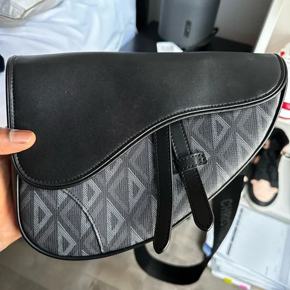 Dior bag - Picture 2 of 2